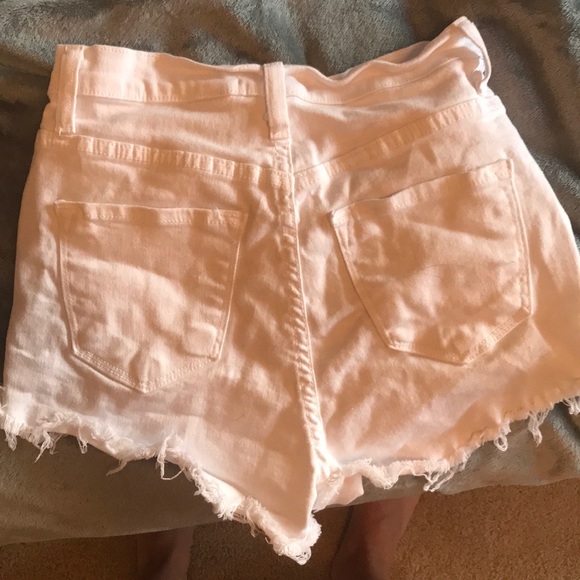 Best pair of high waisted white shorts! - Picture 6 of 7